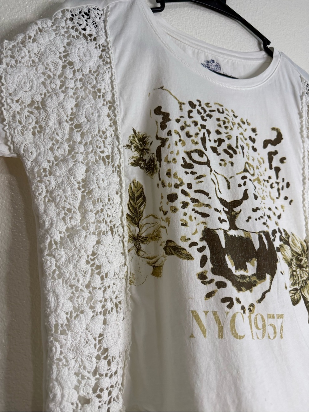 Pilcro Leopard Print Graphic T-Shirt Crochet Crew Short Sleeves Cotton (Box I) - Picture 4 of 8
